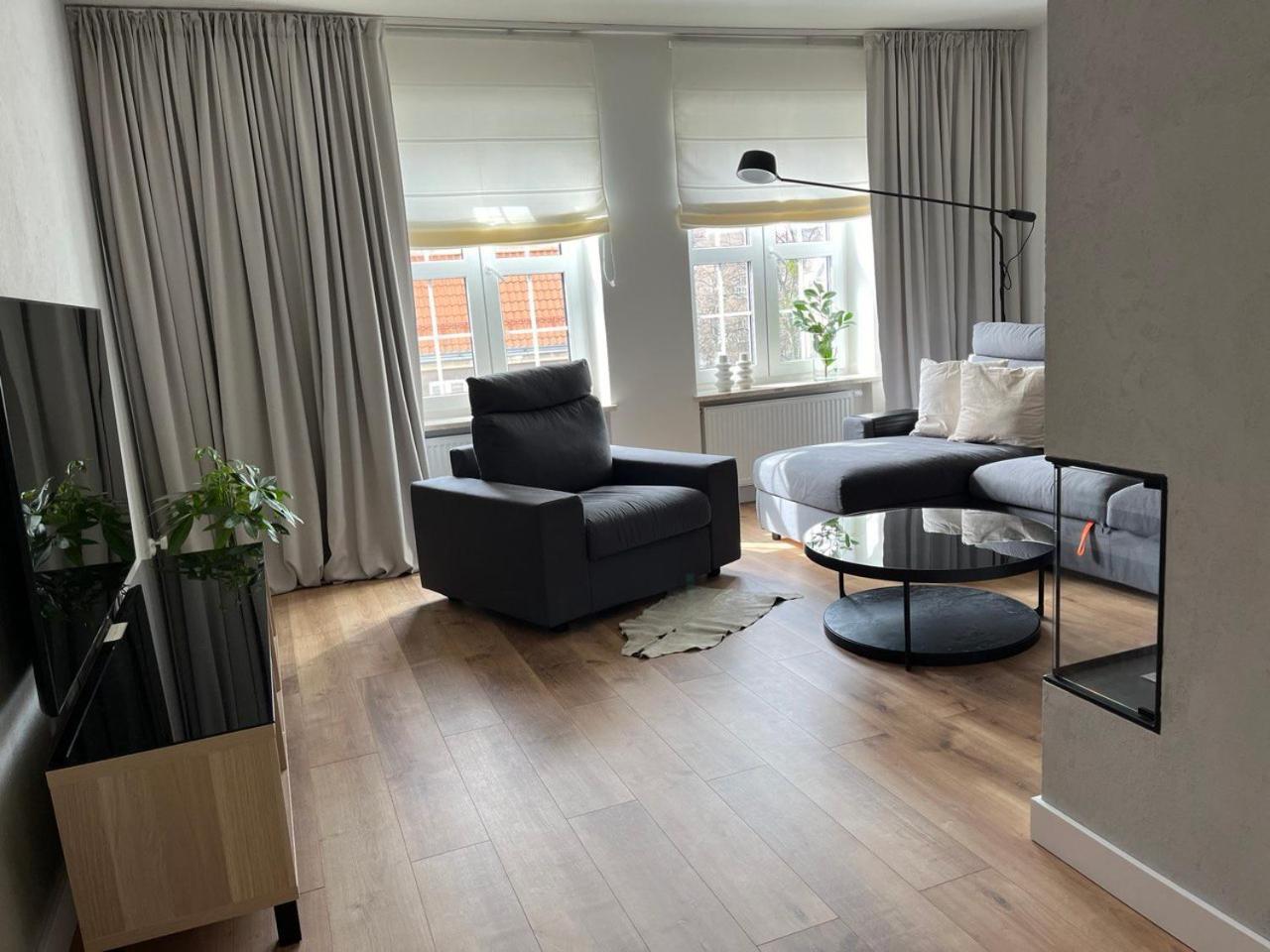 Grand Apartment - Old Town & City Center Gdansk Bagian luar foto