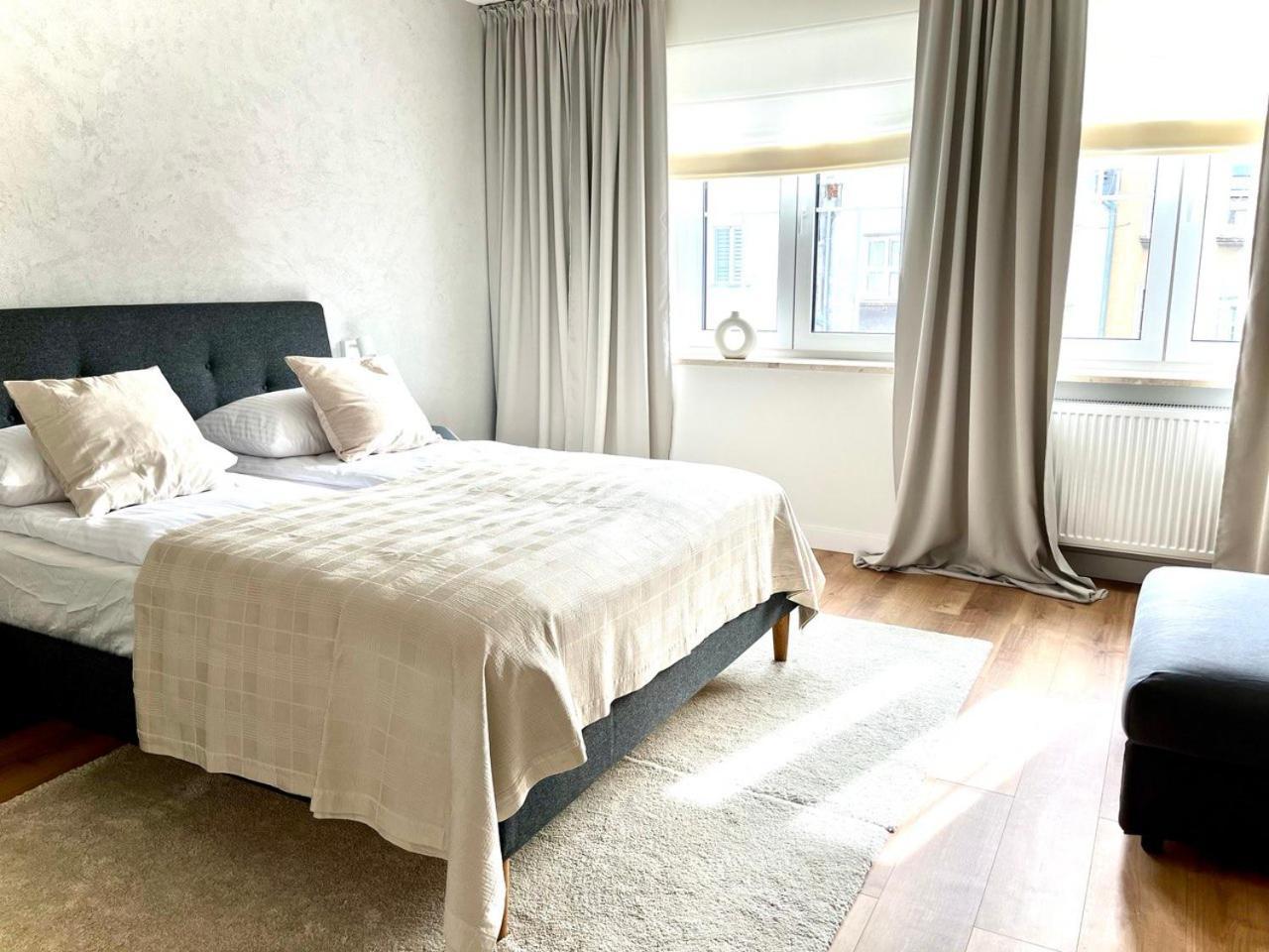 Grand Apartment - Old Town & City Center Gdansk Bagian luar foto